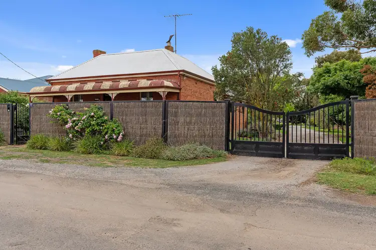 6 Candeloro Street, Bacchus Marsh VIC 3340
