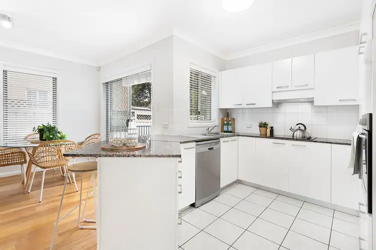 Third view of Homely villa listing, 6/90-92 Auburn Street, Sutherland NSW 2232