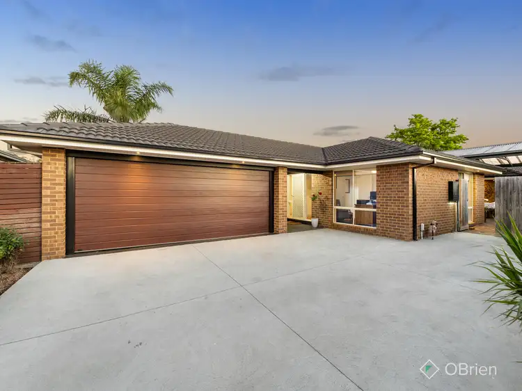 4 St Peters Close, Carrum Downs VIC 3201
