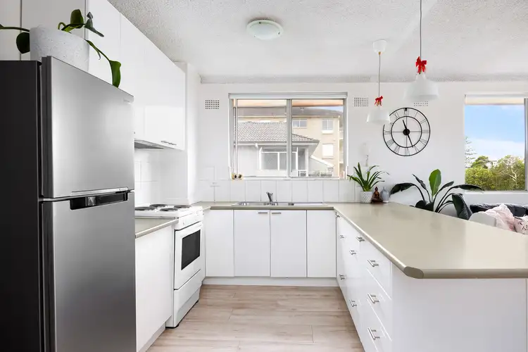 Second view of Homely unit listing, 10/12 Seaview Avenue, Newport NSW 2106