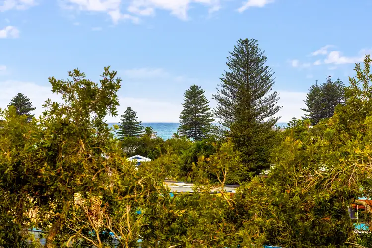 Third view of Homely unit listing, 10/12 Seaview Avenue, Newport NSW 2106