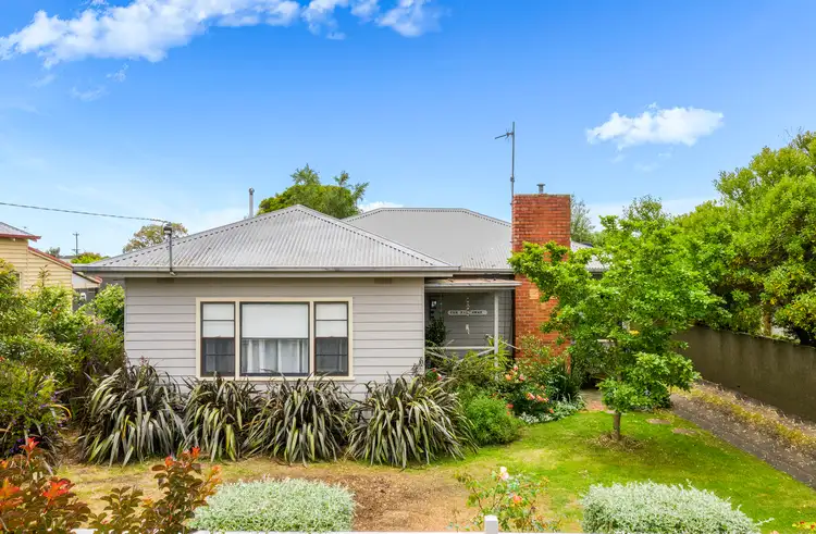 7 Marks Street, Colac VIC 3250