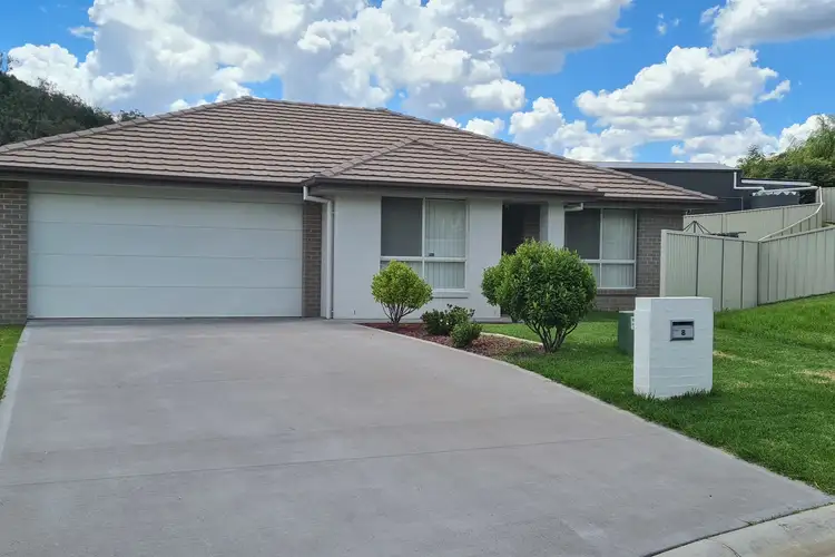 8 Borrowdale Close, Tamworth NSW 2340