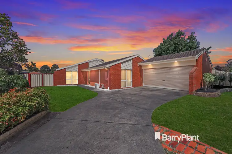 21 Halsbury Drive, Rowville VIC 3178