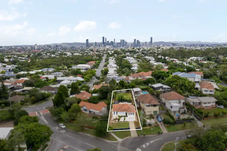 57 Paramount Terrace, Seven Hills QLD 4170