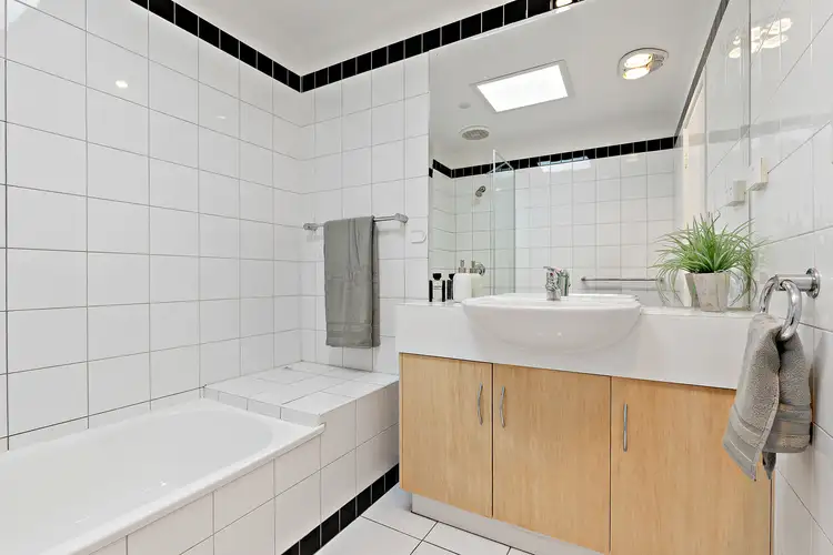 Fifth view of Homely apartment listing, 4/848 Glen Huntly Road, Caulfield South VIC 3162