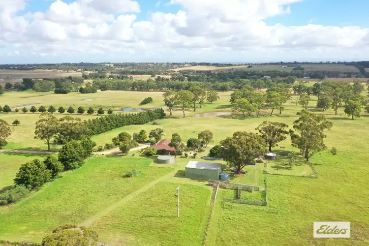 445 Seaspray Road, Longford VIC 3851