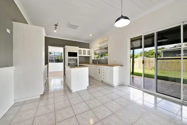 Fifth view of Homely house listing, 2 Daffcroft Street, Taranganba QLD 4703