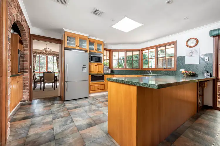 Fifth view of Homely house listing, 2 Taber Place, Isaacs ACT 2607