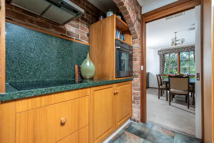 Sixth view of Homely house listing, 2 Taber Place, Isaacs ACT 2607