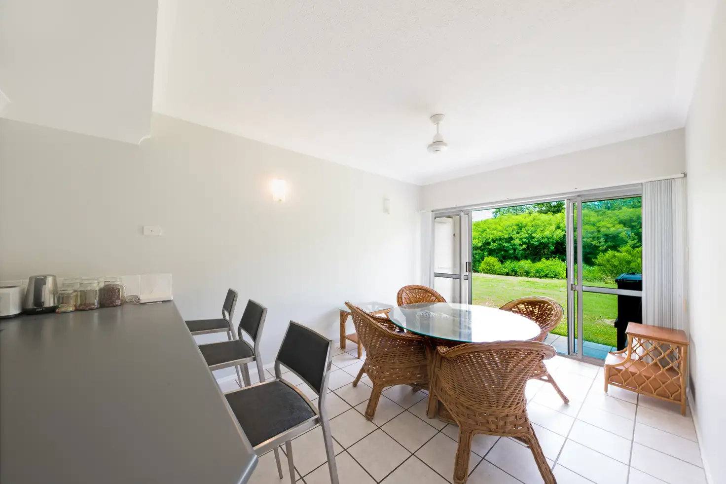 Main view of Homely unit listing, 23/24 Pandanus Drive, Cannonvale QLD 4802
