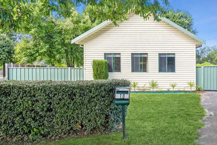 Main view of Homely house listing, 10 Binya Place, Narrabundah ACT 2604