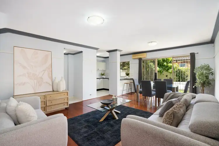 4/11-17 Banks Street, Mays Hill NSW 2145