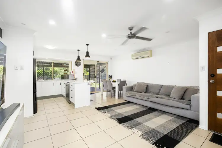 2/2 Encamp Street, Reedy Creek QLD 4227