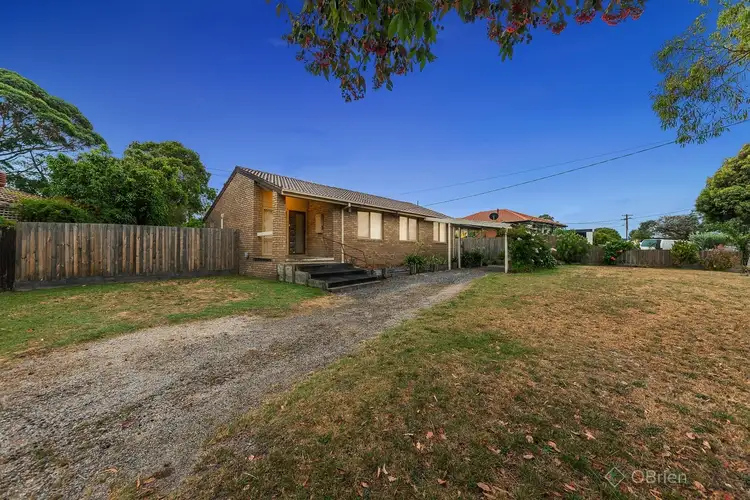 11 Dunbar Avenue, Cranbourne VIC 3977