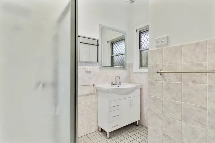 Fifth view of Homely house listing, 8 Thomas Street, Tamworth NSW 2340