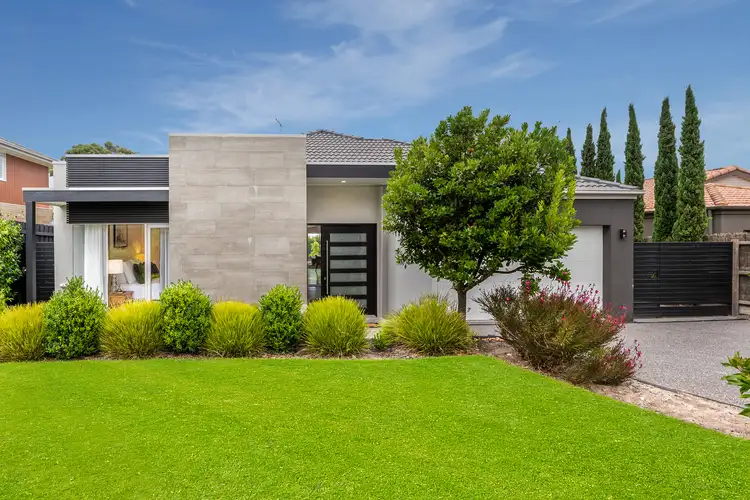 24 Shanns Avenue, Mount Martha VIC 3934
