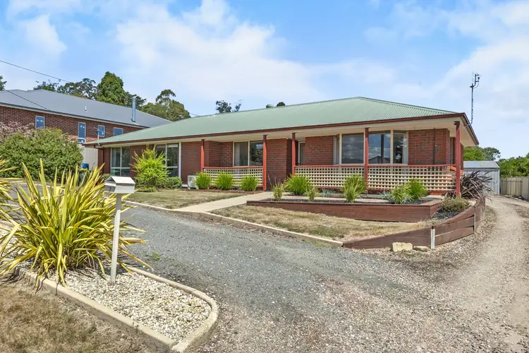 7 Forest Street, Buninyong VIC 3357