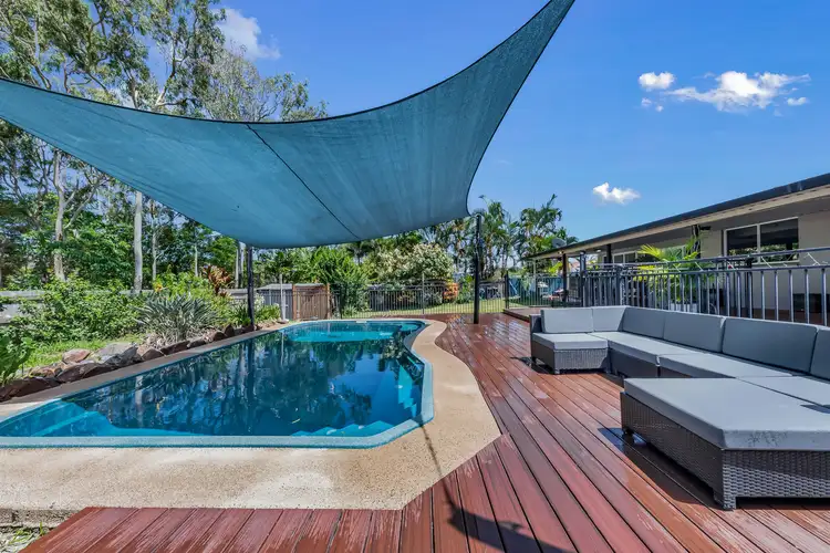 38 Valley Drive, Cannonvale QLD 4802