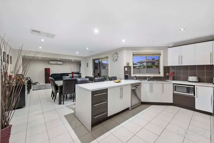 Sixth view of Homely house listing, 13 Illawarra Circuit, Taylors Hill VIC 3037