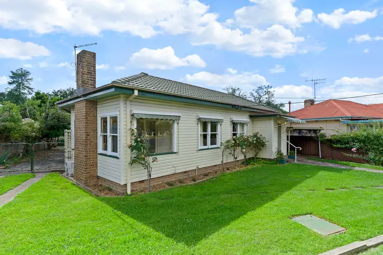 12 Hamer Street, Orange NSW 2800