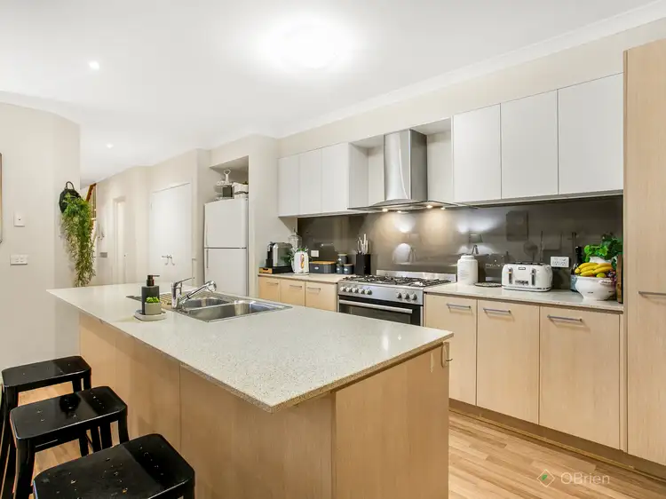 Second view of Homely house listing, 21 Kilburn Place, Pakenham VIC 3810