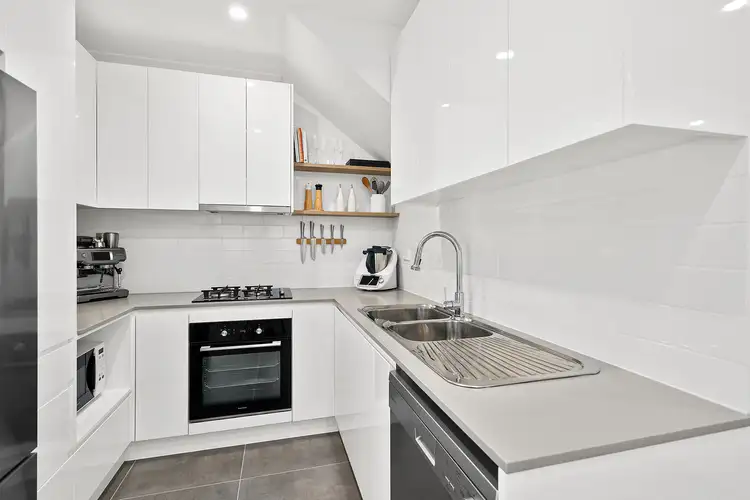 Fourth view of Homely townhouse listing, 2/6 Boronga Crescent, Berkeley NSW 2506