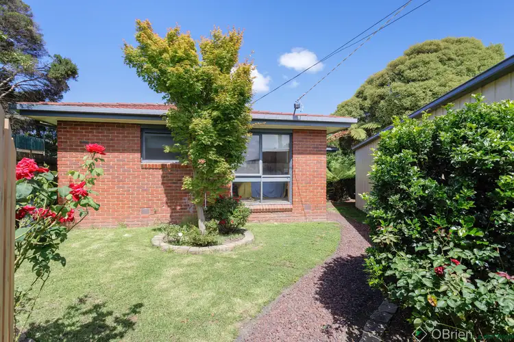 12 Holiday Court, Cowes VIC 3922