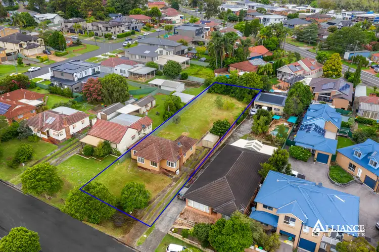 Sixth view of Homely house listing, 8 Browning Street, East Hills NSW 2213