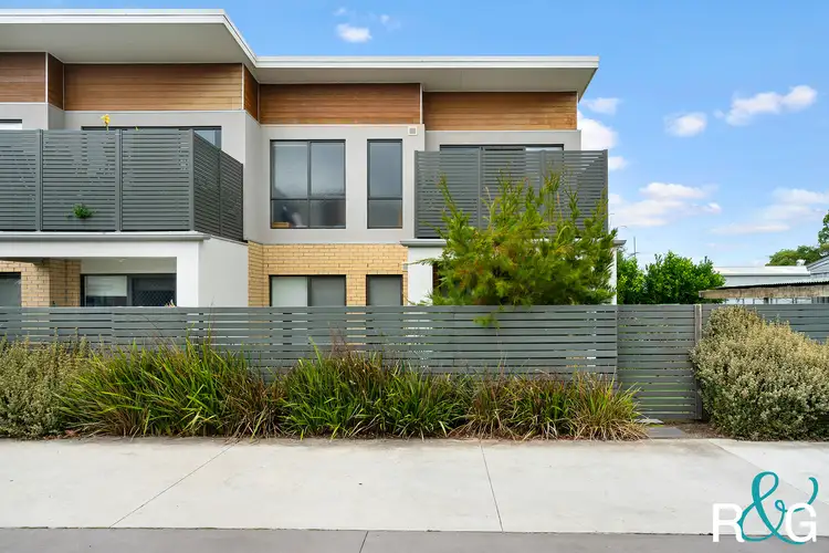 17/10 Queen Street, Hastings VIC 3915