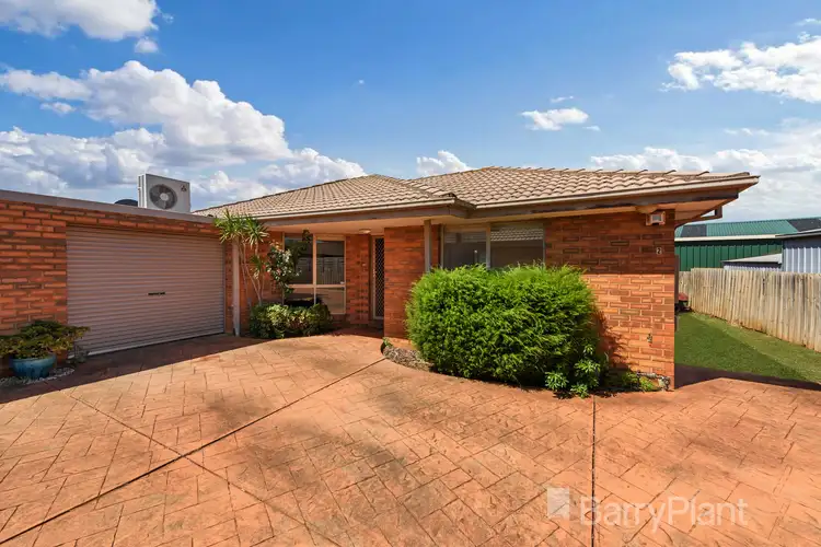 2/17 Belinda Close, Kurunjang VIC 3337