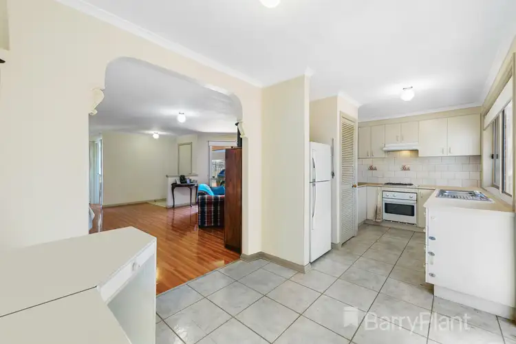 Third view of Homely unit listing, 2/17 Belinda Close, Kurunjang VIC 3337