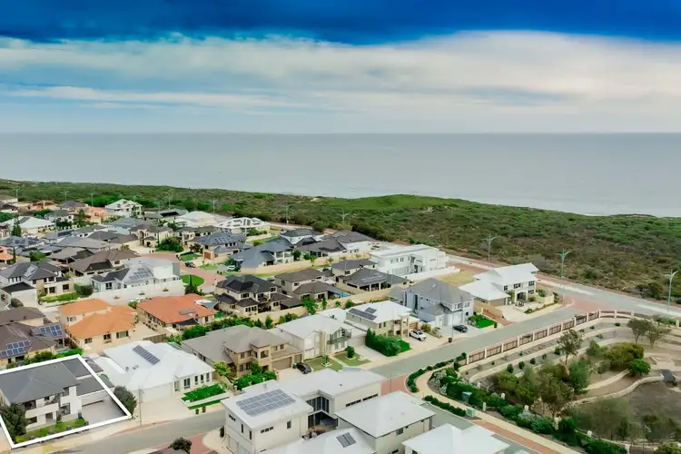 23 St Lucia Road, Iluka WA 6028