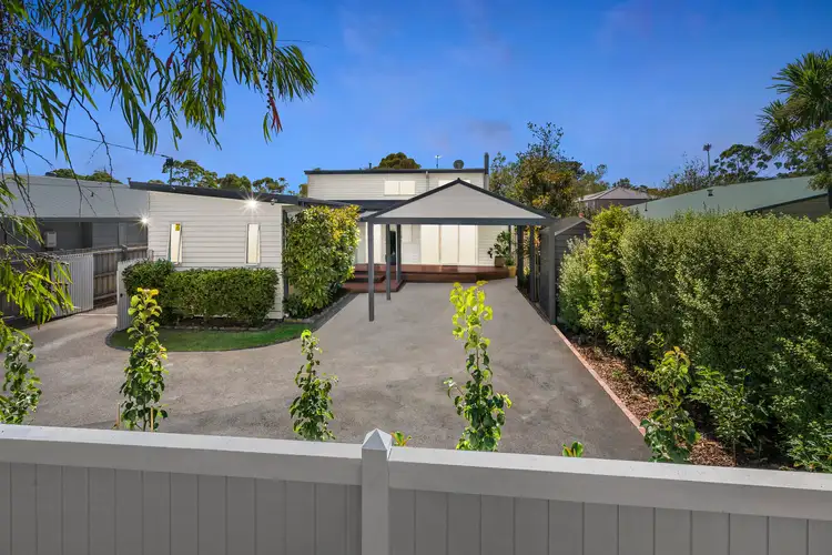 9 Foothills Avenue, Mccrae VIC 3938