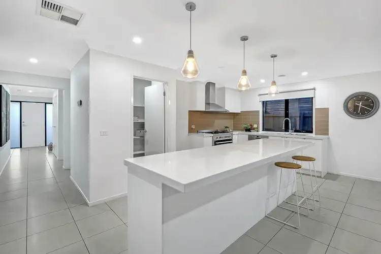 Seventh view of Homely house listing, 17 Leveque Loop, Craigieburn VIC 3064