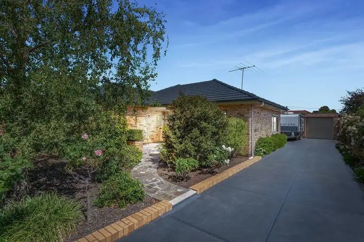 9 Irma Grove, Pascoe Vale VIC 3044