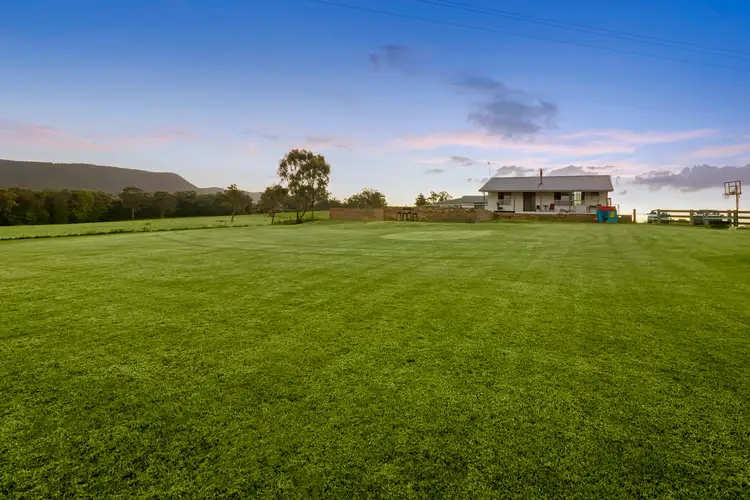 48 Heaton Road, Quorrobolong NSW 2325