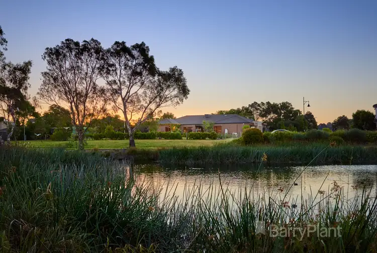 Second view of Homely house listing, 6 Cascade Place, Keysborough VIC 3173