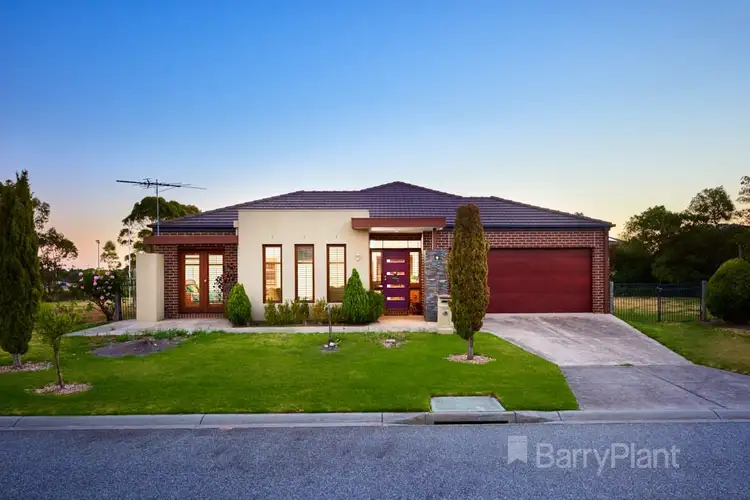 Third view of Homely house listing, 6 Cascade Place, Keysborough VIC 3173