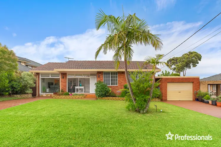 2 Bruce Avenue, Panania NSW 2213