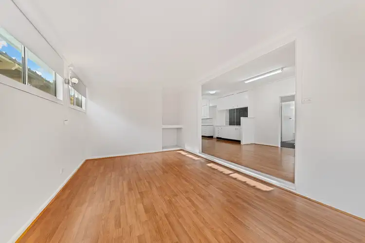 Second view of Homely house listing, 25 Kinarra Avenue, Wyoming NSW 2250