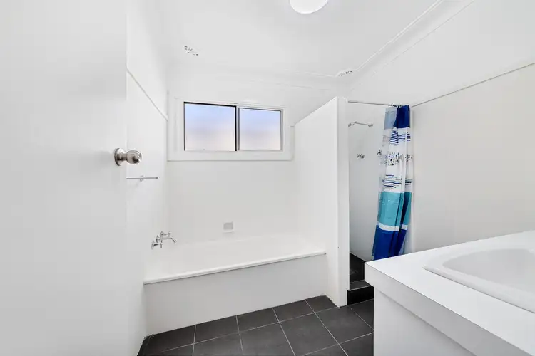 Fifth view of Homely house listing, 25 Kinarra Avenue, Wyoming NSW 2250