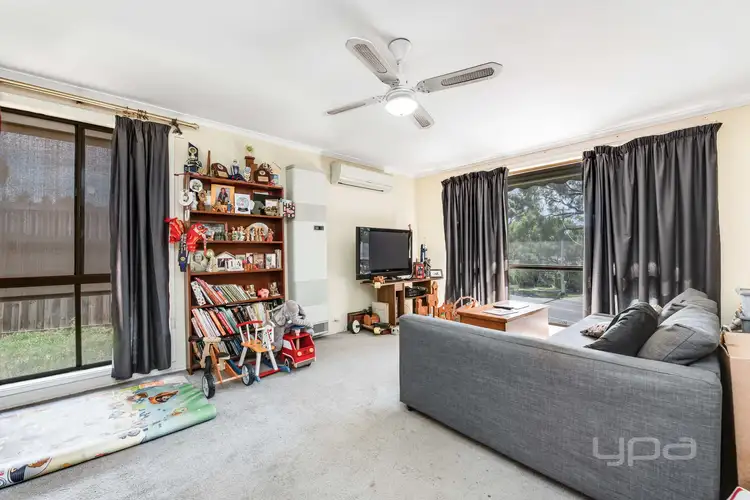 Third view of Homely house listing, 2 MacKinnon Court, Attwood VIC 3049