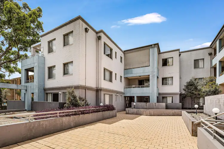 2/178-182 Bridge Road, Westmead NSW 2145