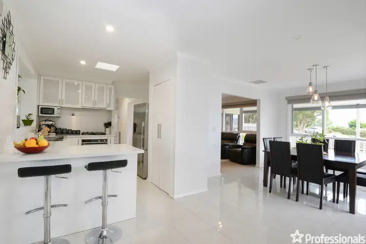 Fifth view of Homely house listing, 9 Grand Panorama Court, Launching Place VIC 3139