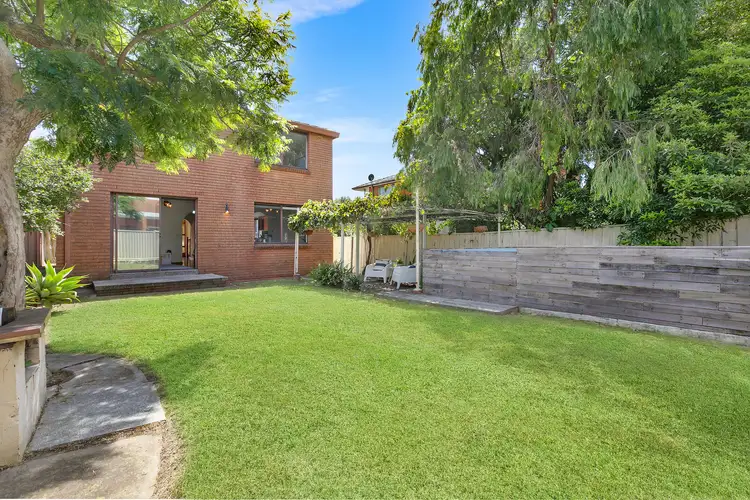 5 Metcalfe Street