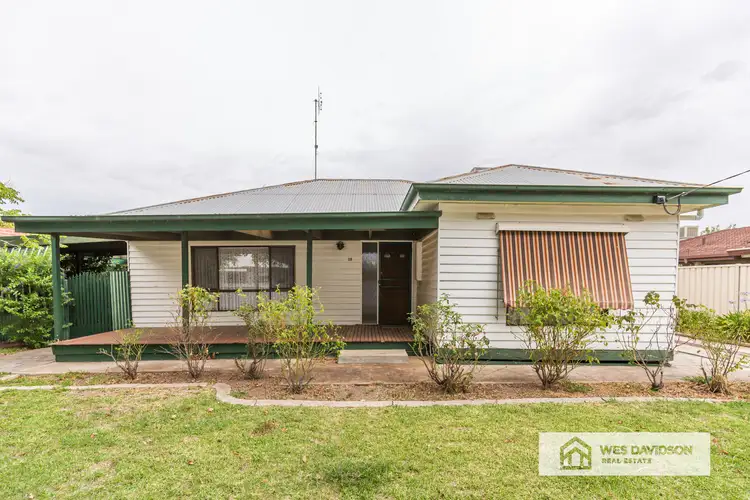 18 Searle Street, Horsham VIC 3400