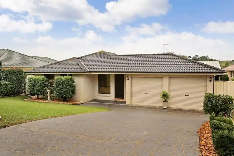93 Downes Crescent, Currans Hill NSW 2567