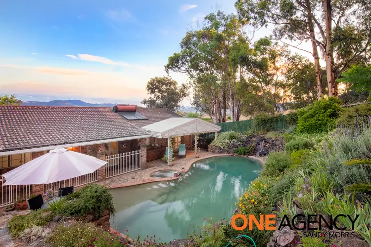 25 Cuthbertson Crescent, Oxley ACT 2903