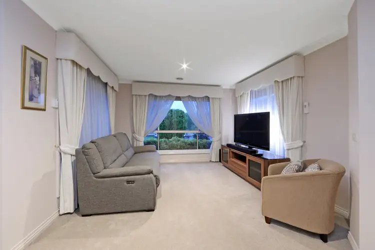 Sixth view of Homely house listing, 10 Narrawong Close, Rowville VIC 3178